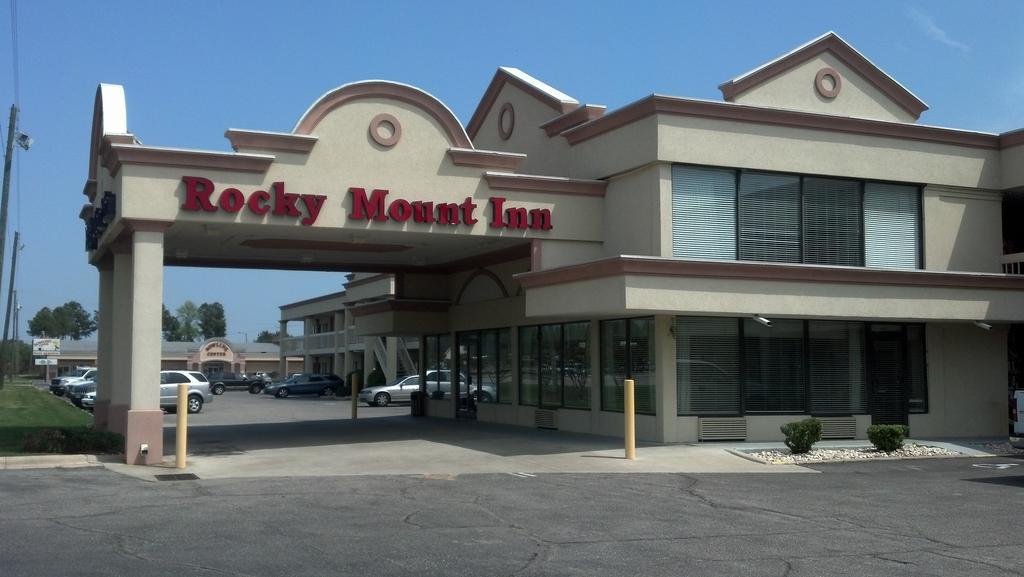 Rocky Mount Inn - Роки Маунт Екстериор снимка